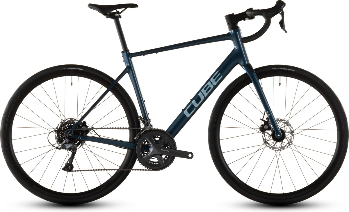 Vélo route Cube attain pro nautica´n´prism