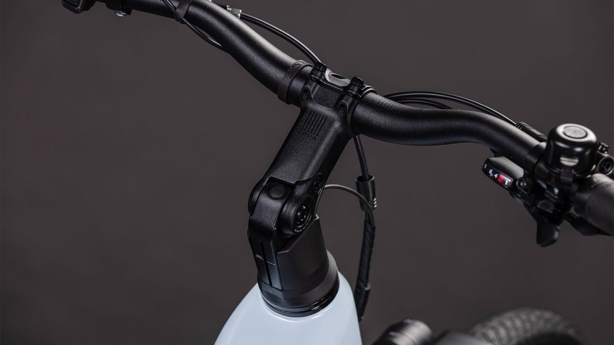 Vtc électrique Cube touring hybrid one 600 easy entry glacier´n´reflex