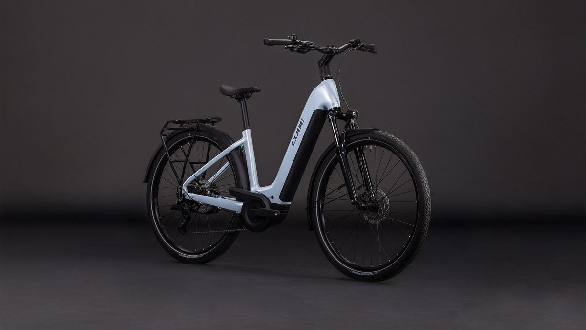 Vtc électrique Cube touring hybrid one 600 easy entry glacier´n´reflex