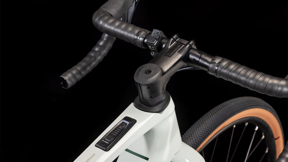 Vélo gravel électrique Cube nuroad hybrid c:62 race 400x desertstone´n´green