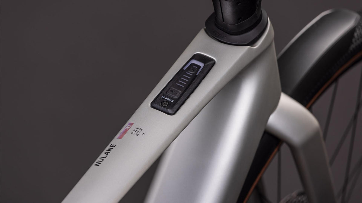 Vélo gravel électrique Cube nulane hybrid c:62 race 400x fe sleekgrey´n´prism